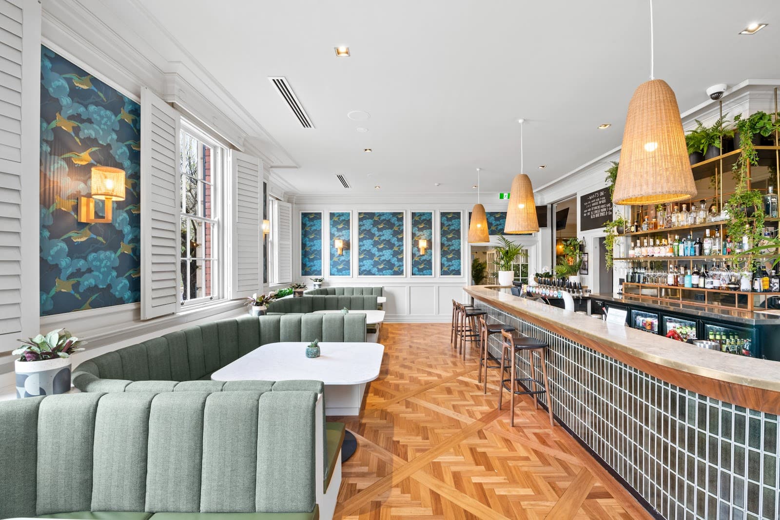 Feathers Hotel — Burnside, Adelaide