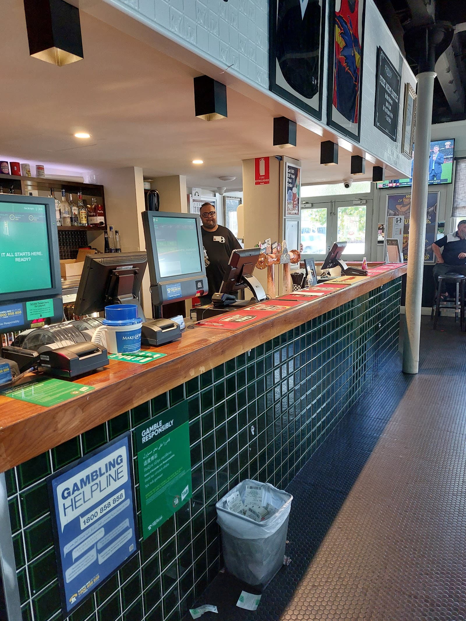 Hope Inn Hotel — Hindmarsh, Adelaide