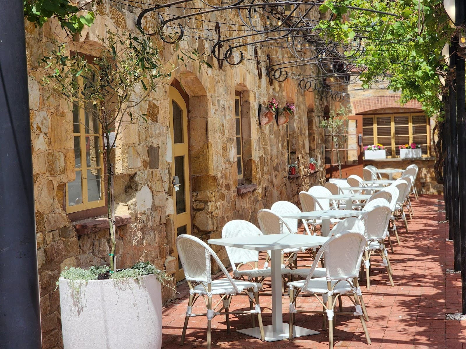 Hahndorf Old Mill Hotel — Hahndorf, Adelaide