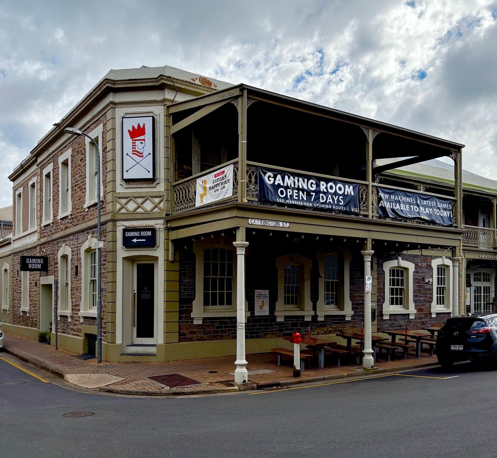Saracens Head Hotel — Adelaide