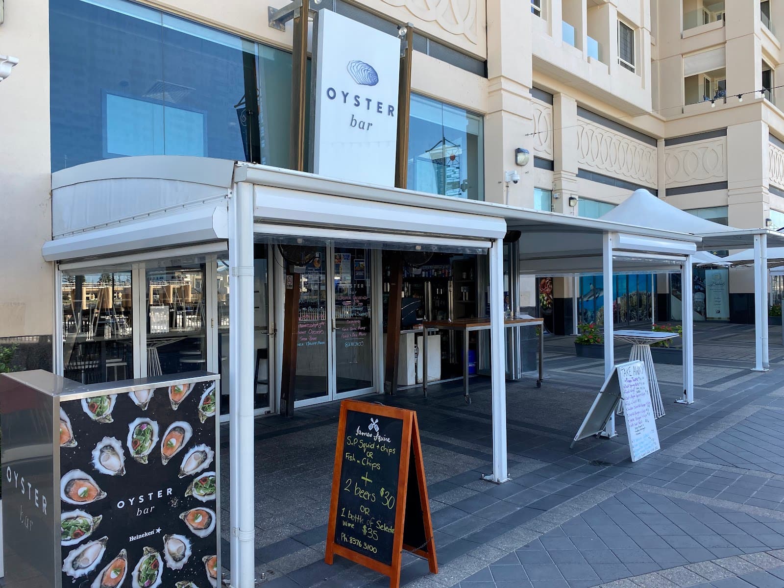 Oyster Bar Holdfast Shores — Glenelg, Adelaide