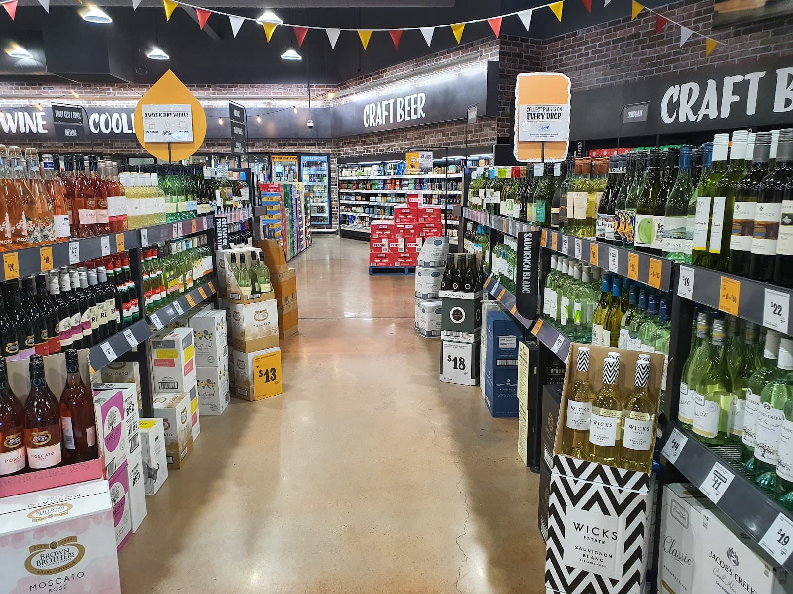 Liquorland Warehouse Hindmarsh — Hindmarsh, Adelaide