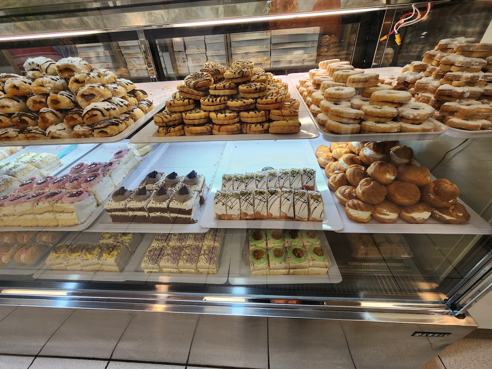 Delka bakery and confectionery — Prospect, Adelaide