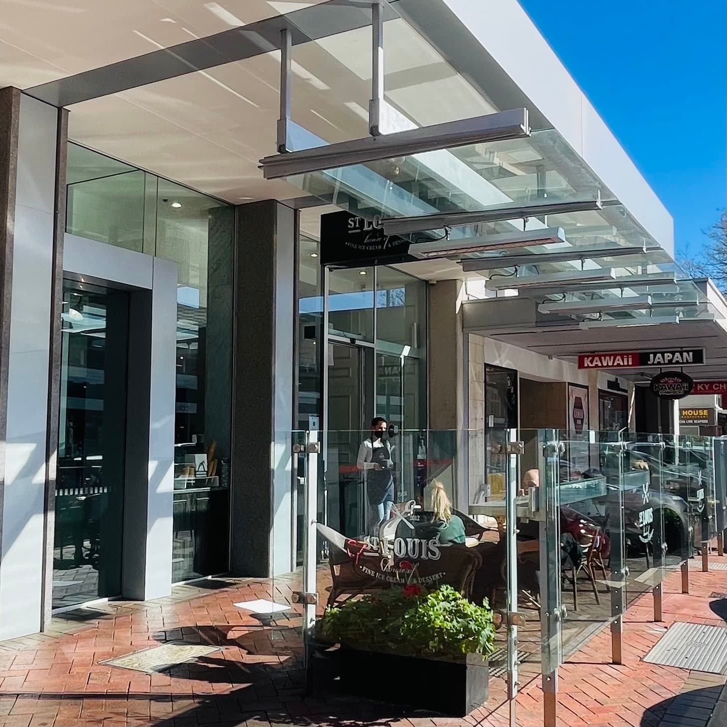 St Louis — Hindmarsh, Adelaide