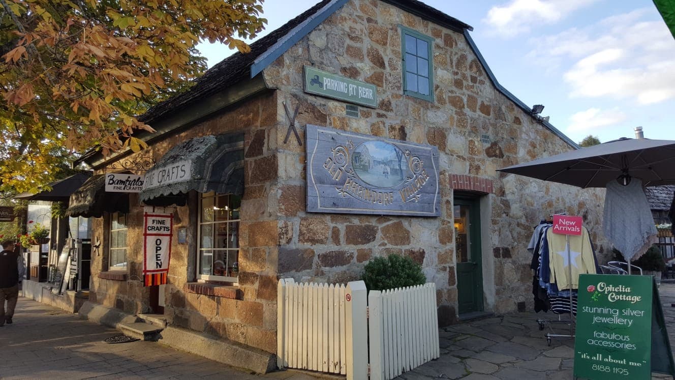 Tineriba Gallery — Hahndorf, Adelaide