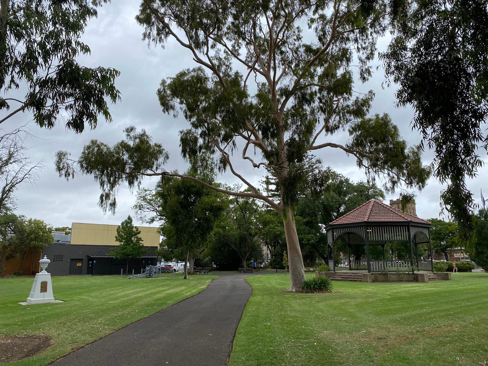 Soldiers Memorial Gardens — Unley, Adelaide