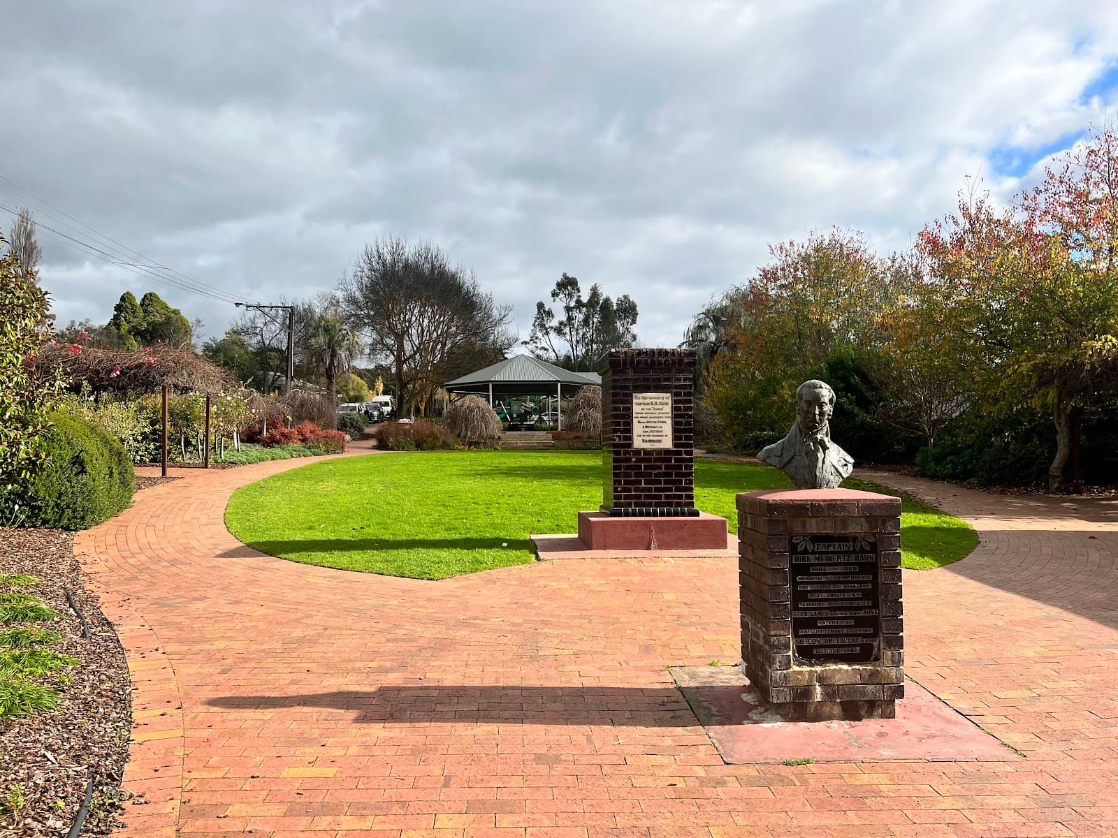 Pioneer Memorial Gardens — Hahndorf, Adelaide
