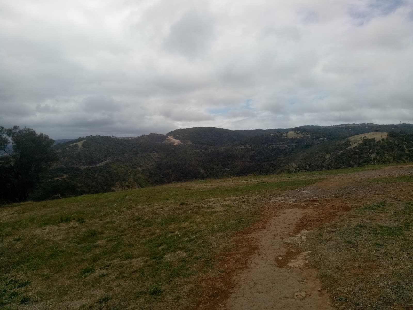 Beaumont Link Walking Trail — Burnside, Adelaide