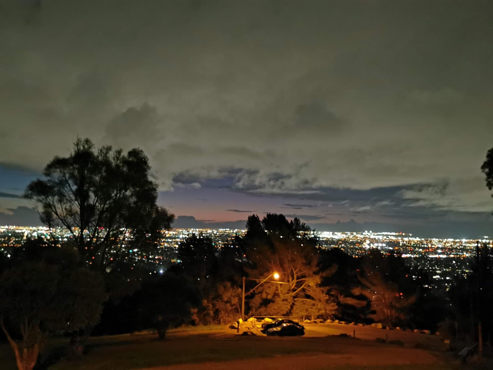 Kensington Road ANZAC Centenary Lookout — Burnside, Adelaide