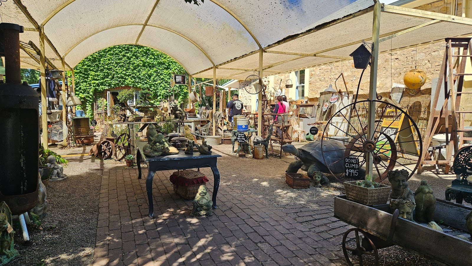 Grass Roots Vintage — Hahndorf, Adelaide