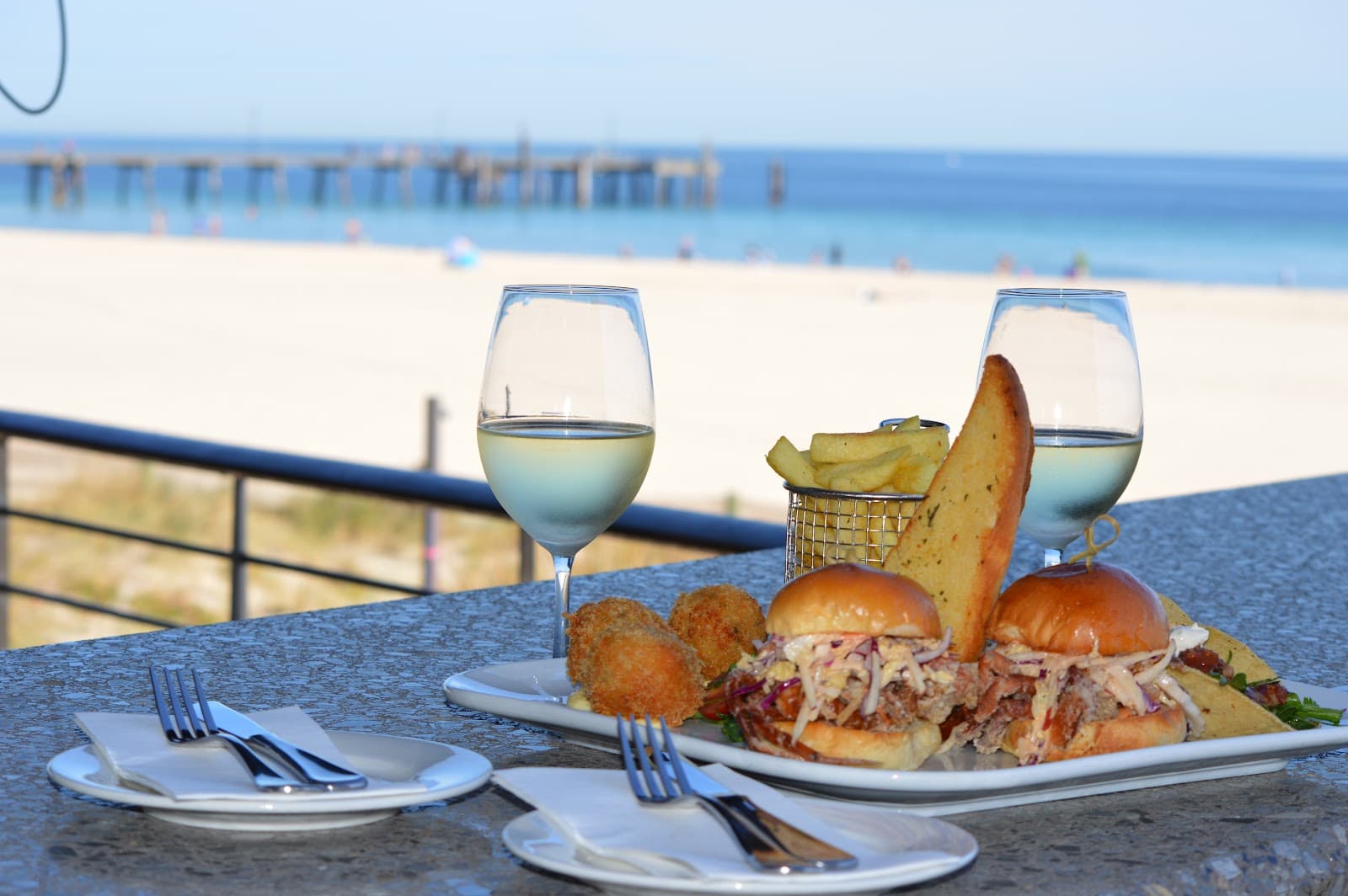 Glenelg Pier Hotel — Glenelg, Adelaide