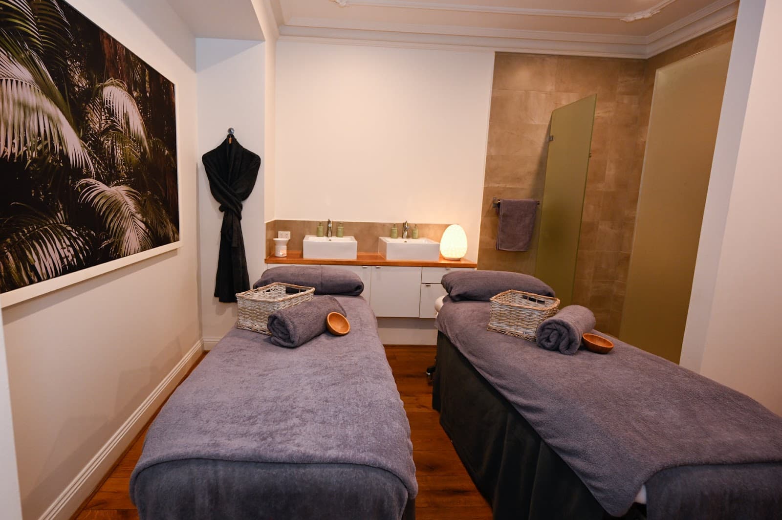 endota spa North Adelaide — Hindmarsh, Adelaide