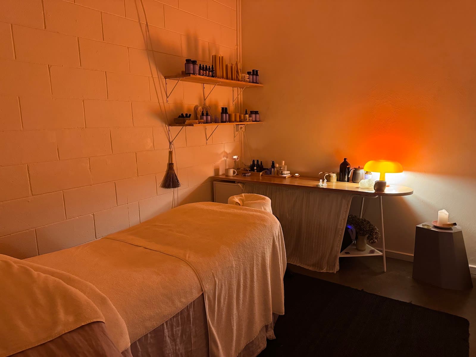 Soften ADELAIDE — Unley, Adelaide