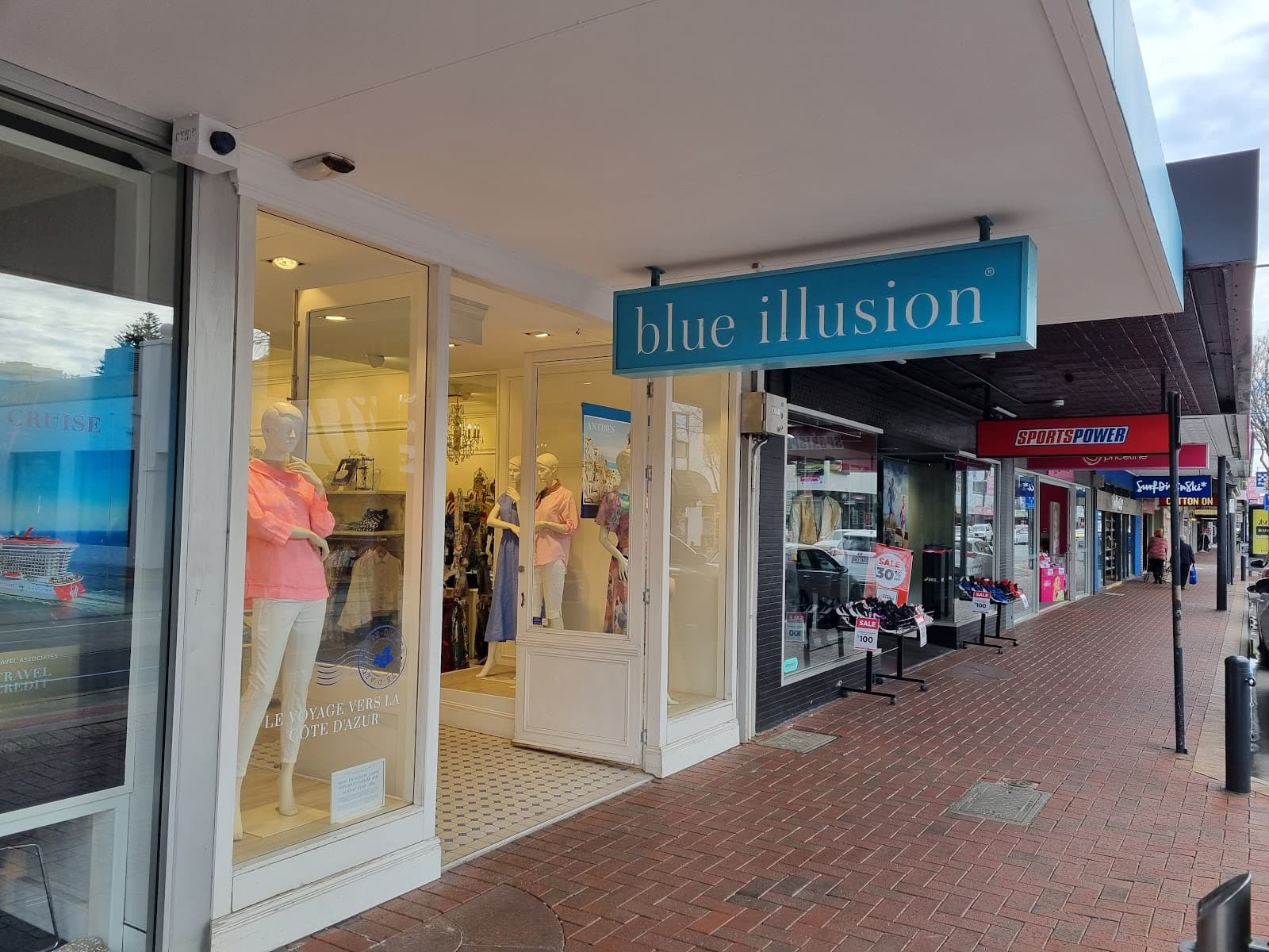 Blue Illusion Glenelg — Glenelg, Adelaide