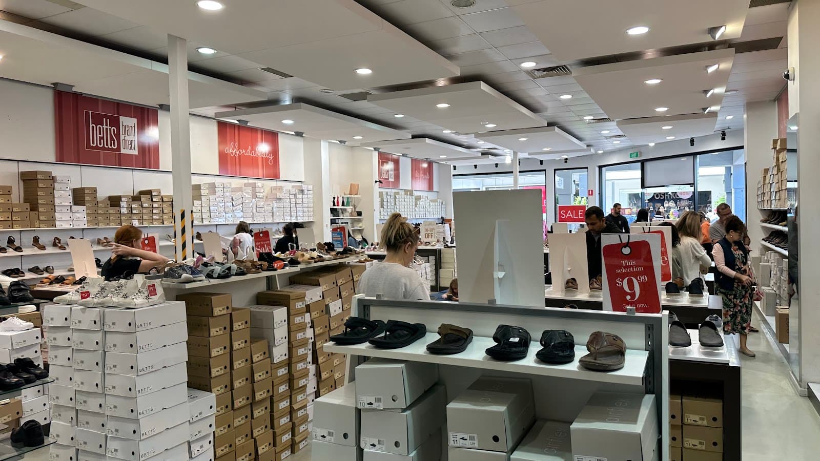 Harbour Town Premium Outlets Adelaide — Hindmarsh, Adelaide