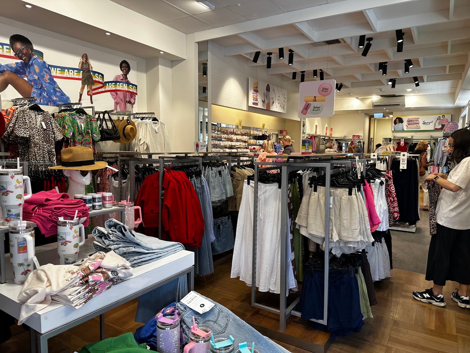 Sportsgirl Glenelg — Glenelg, Adelaide