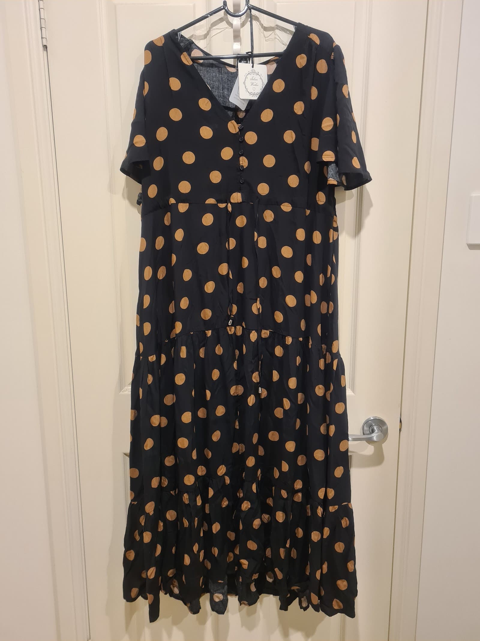Roses Fashions — Semaphore, Adelaide