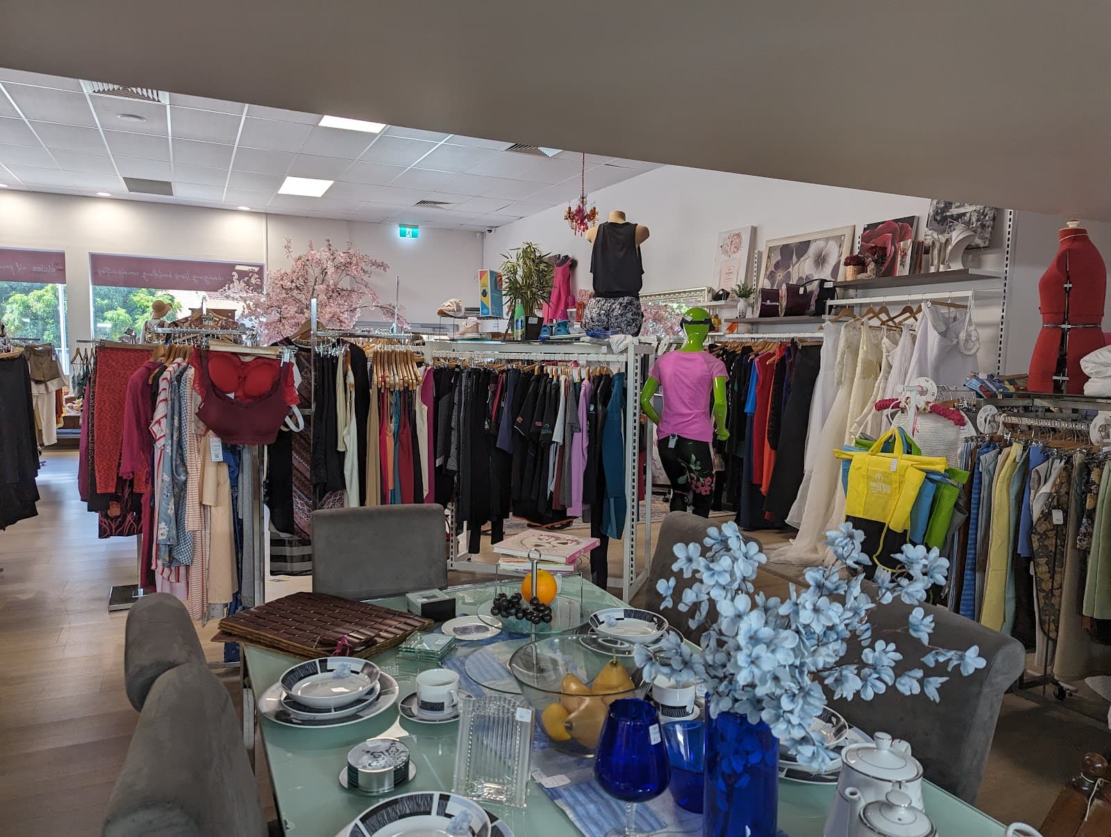 Elcies Thrift Store Semaphore — Semaphore, Adelaide