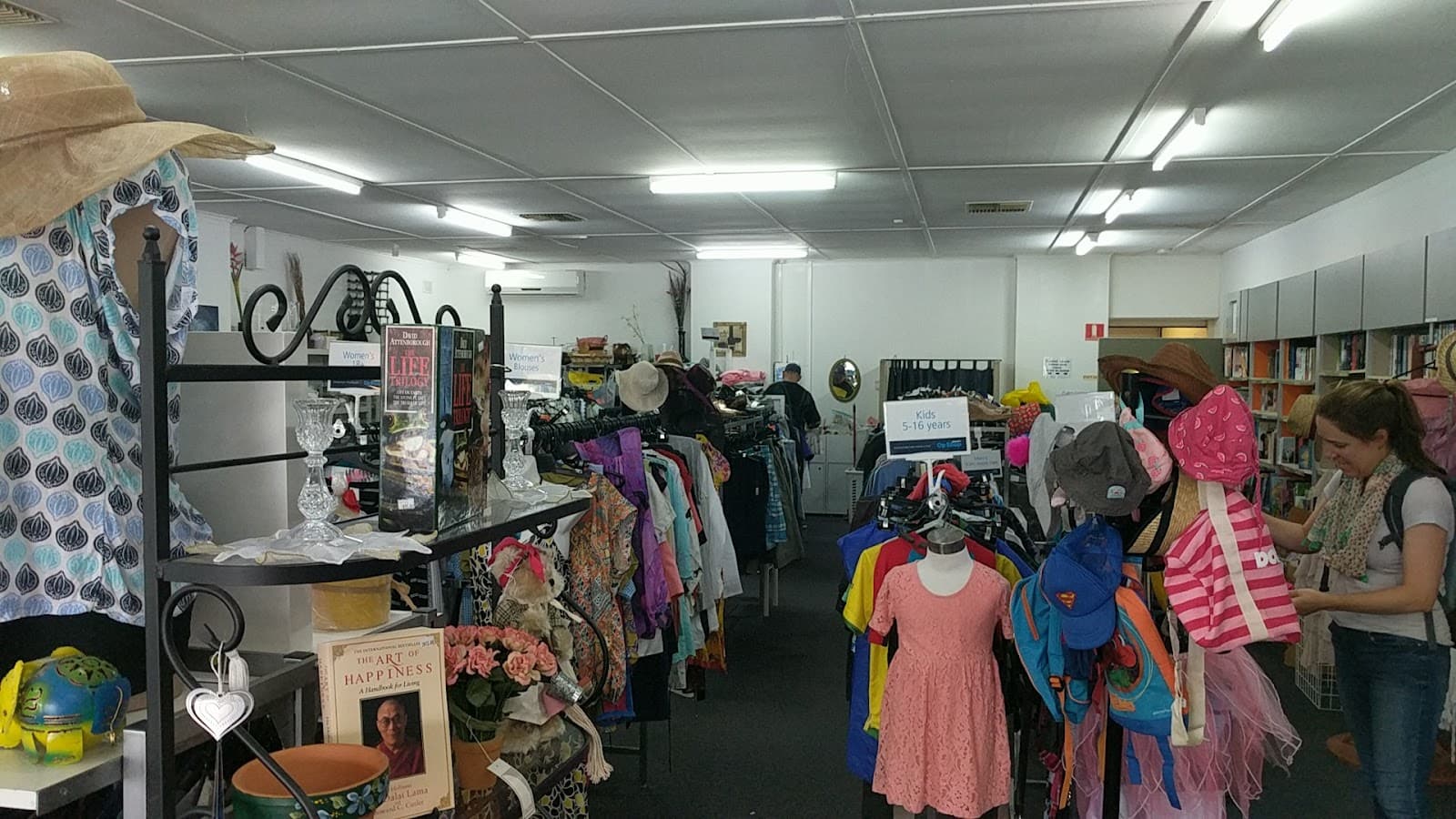 RSPCA Semaphore Op Shop — Semaphore, Adelaide