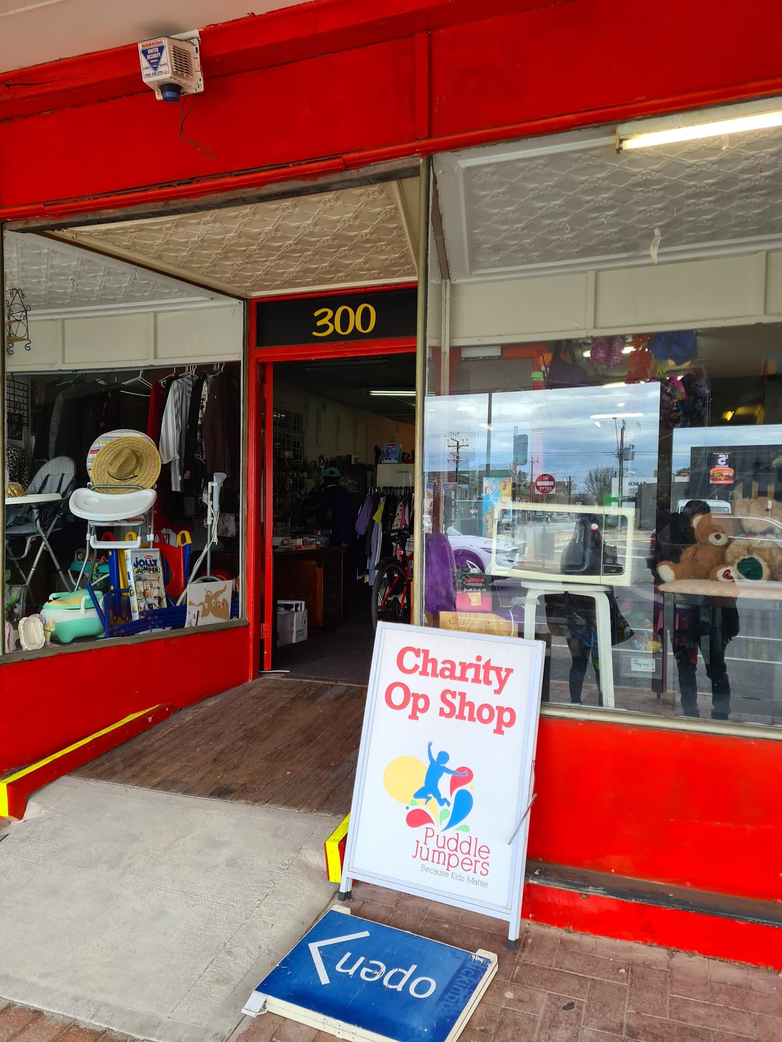 Puddle Jumpers' Op Shop Hindmarsh, SA, Australia — Hindmarsh, Adelaide