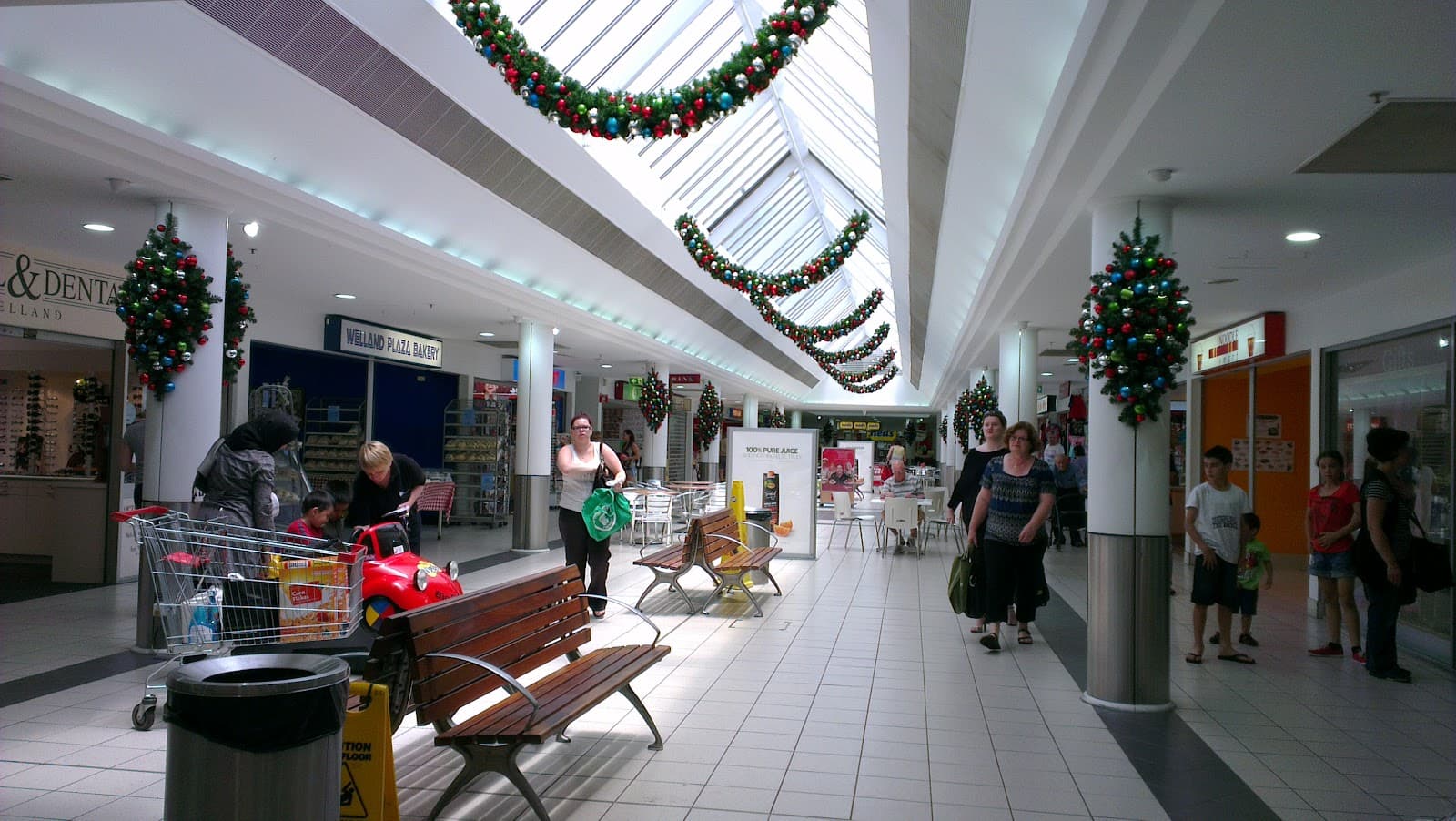 Welland Plaza Shopping Centre — Welland, Adelaide