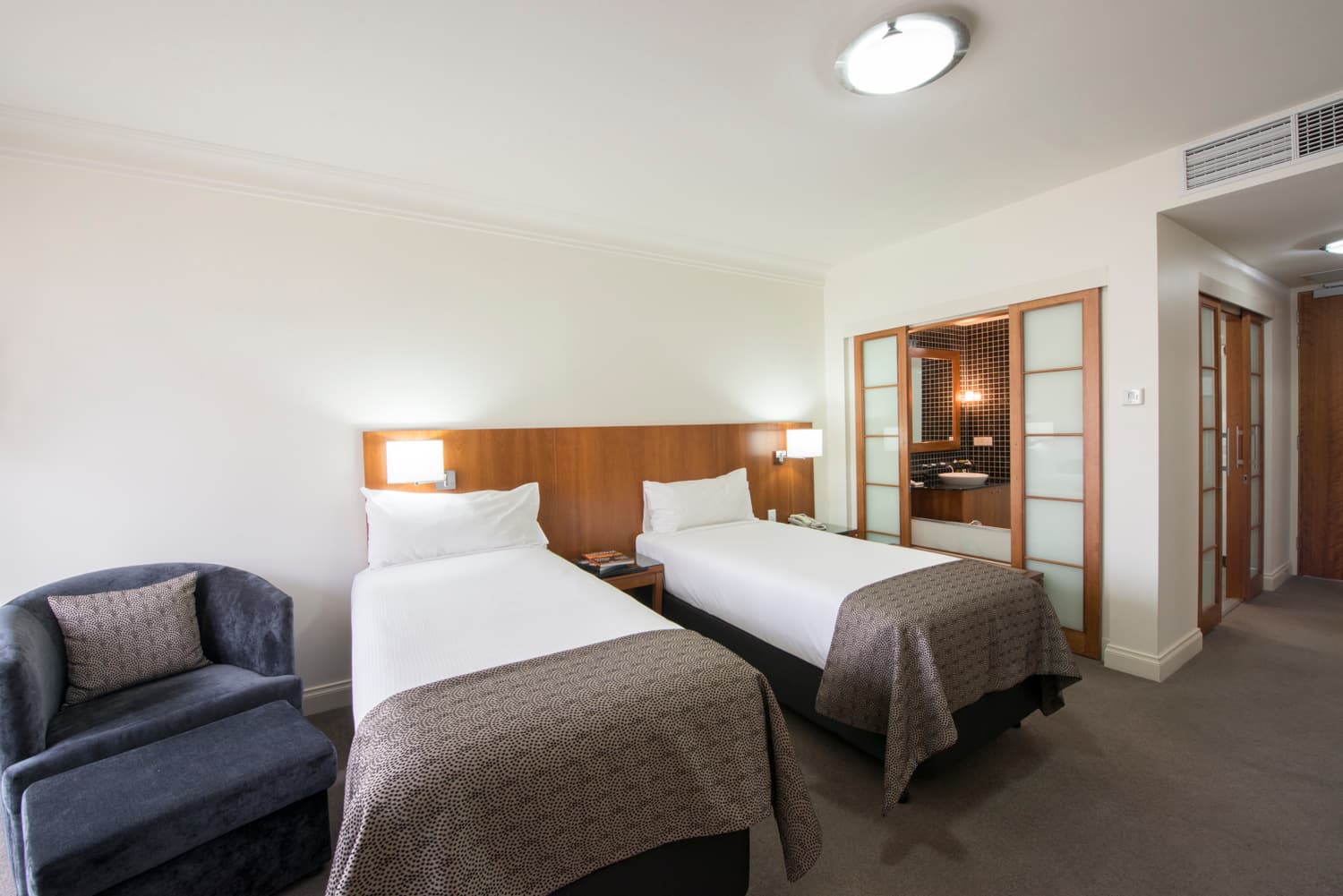 Majestic Roof Garden Hotel — Burnside, Adelaide