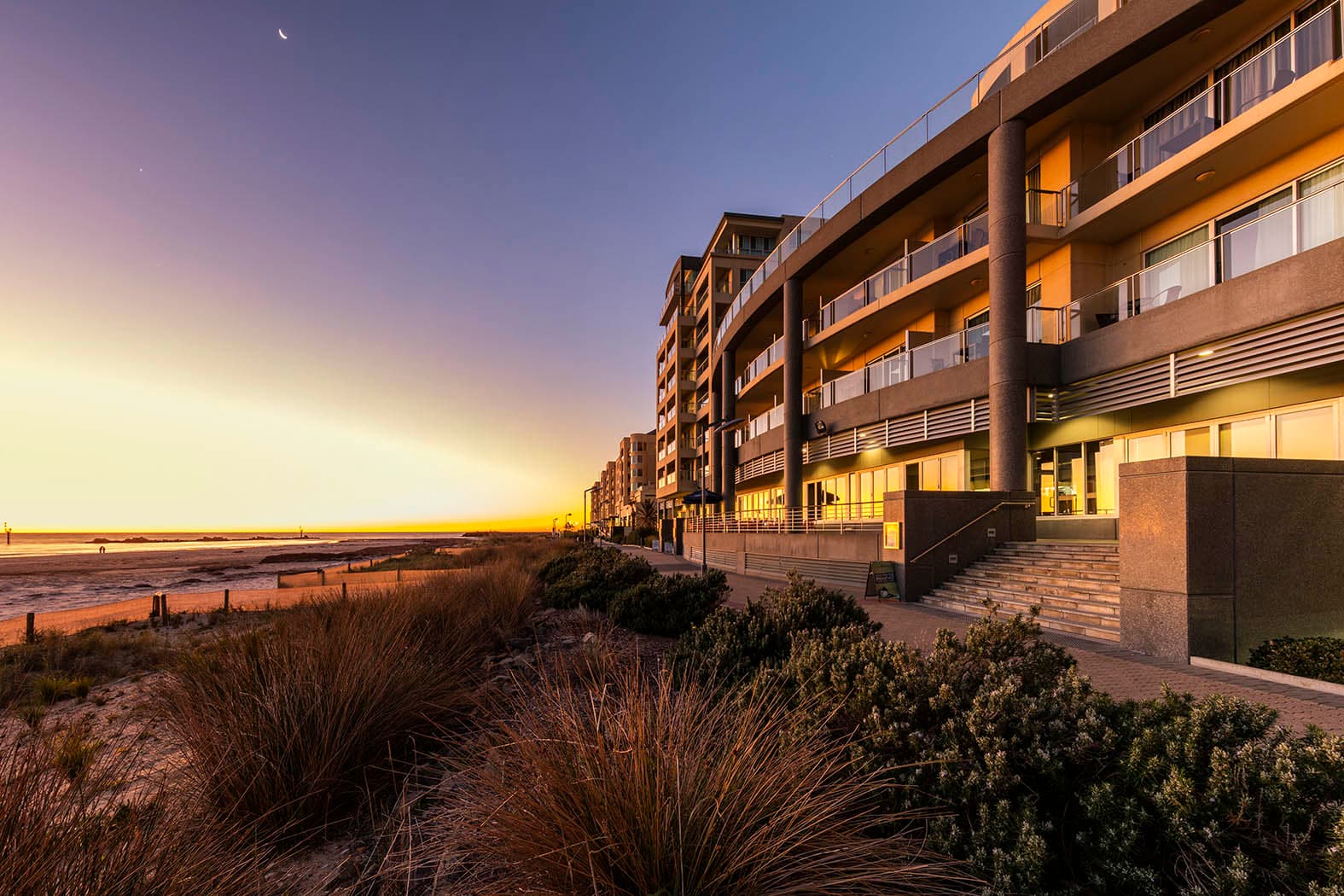 Oaks Glenelg Plaza Pier Suites — Glenelg, Adelaide