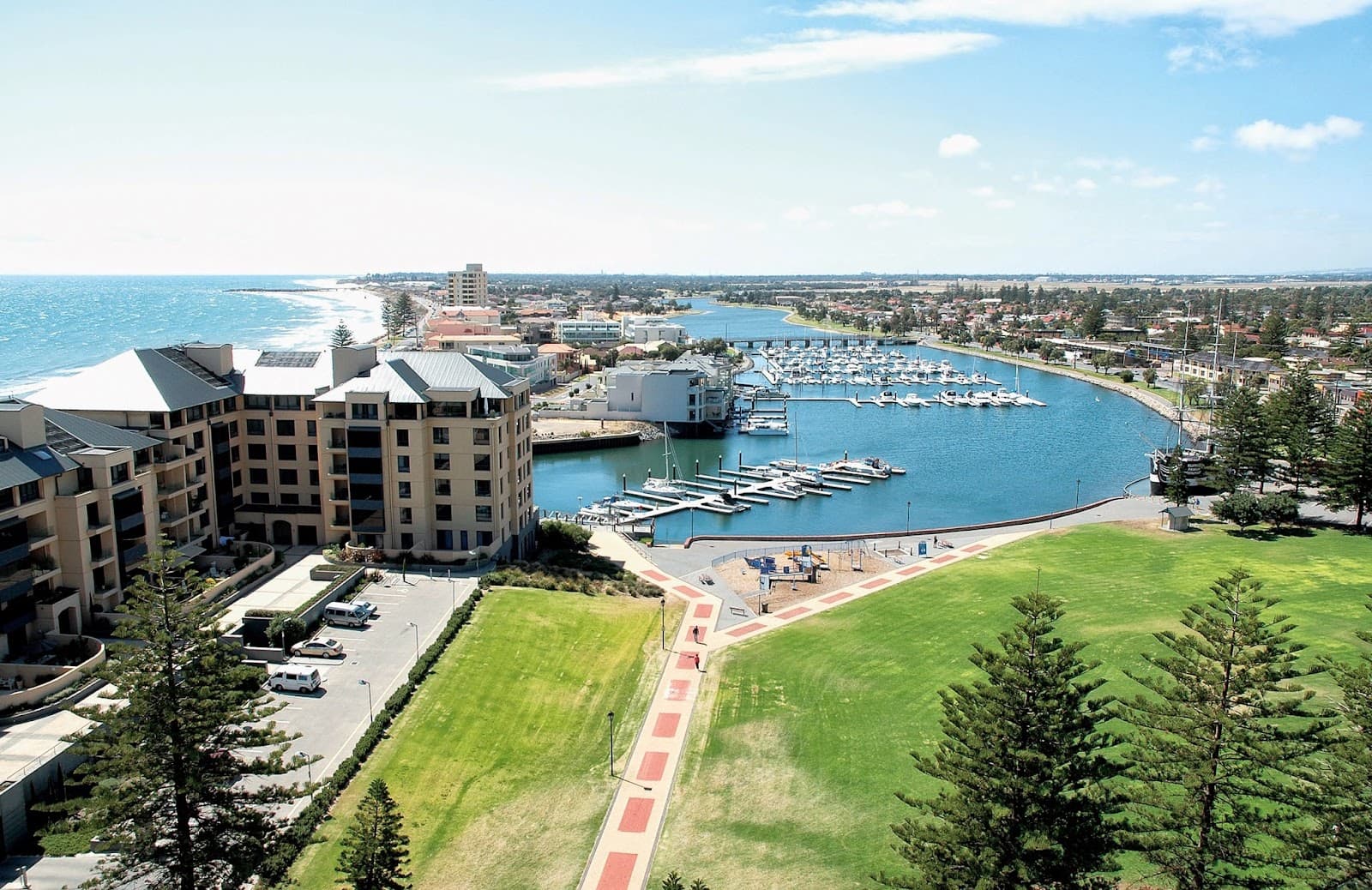 Oaks Glenelg Liberty Suites — Glenelg, Adelaide