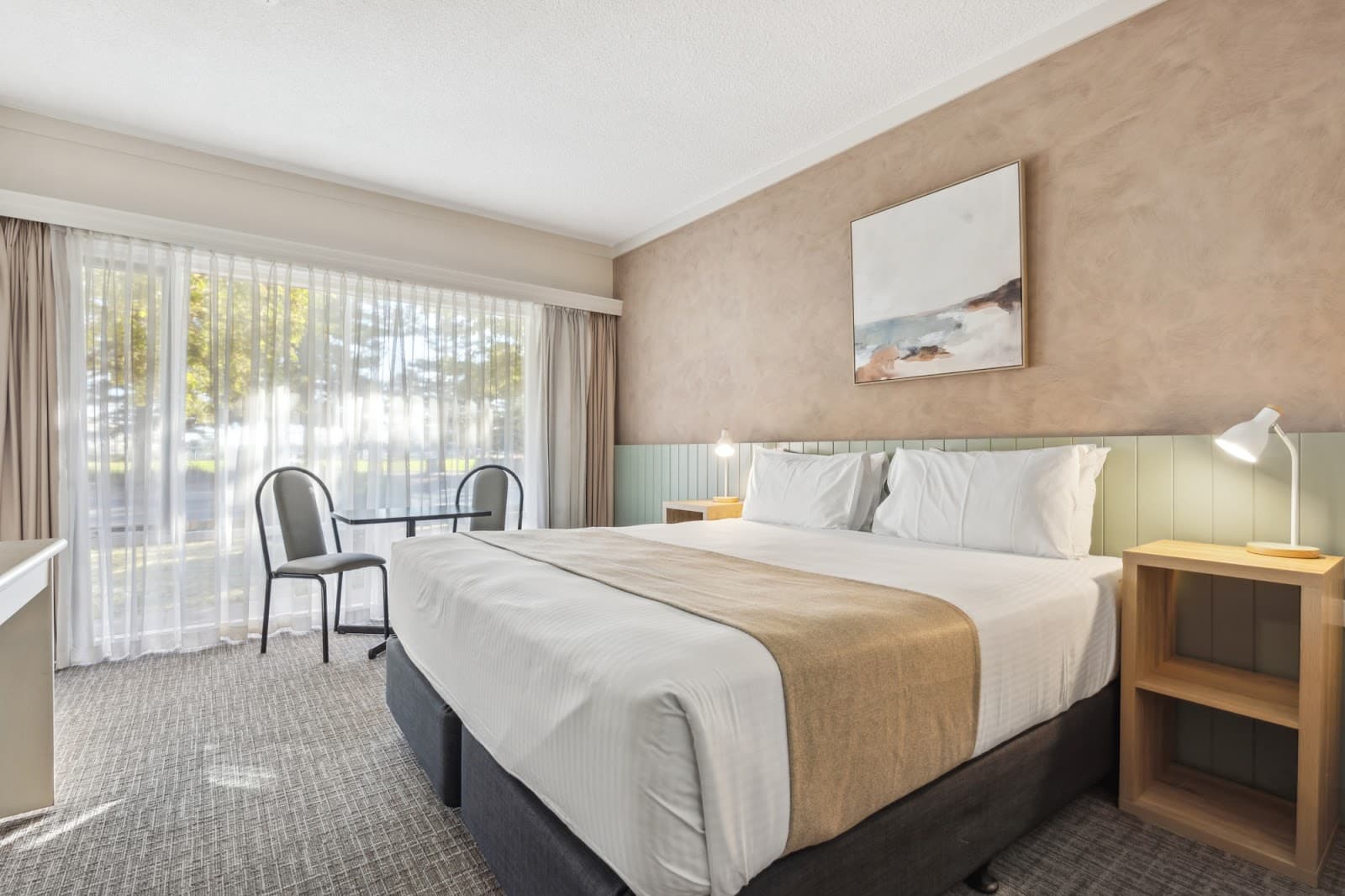 Econo Lodge Dockside Glenelg — Glenelg, Adelaide