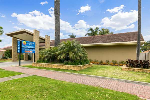 Comfort Inn Glenelg — Glenelg, Adelaide