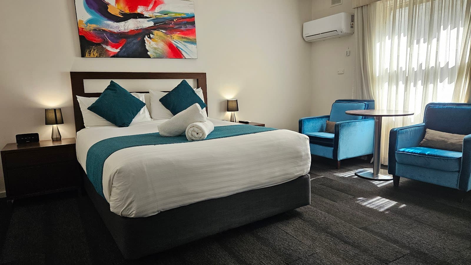 Adelaide Royal Coach — Burnside, Adelaide