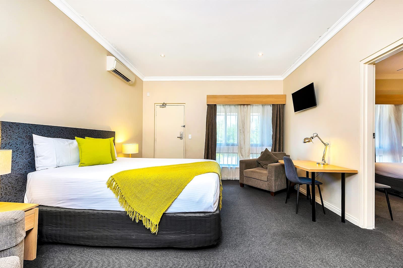 Comfort Inn & Suites Sombrero — Port Adelaide, Adelaide