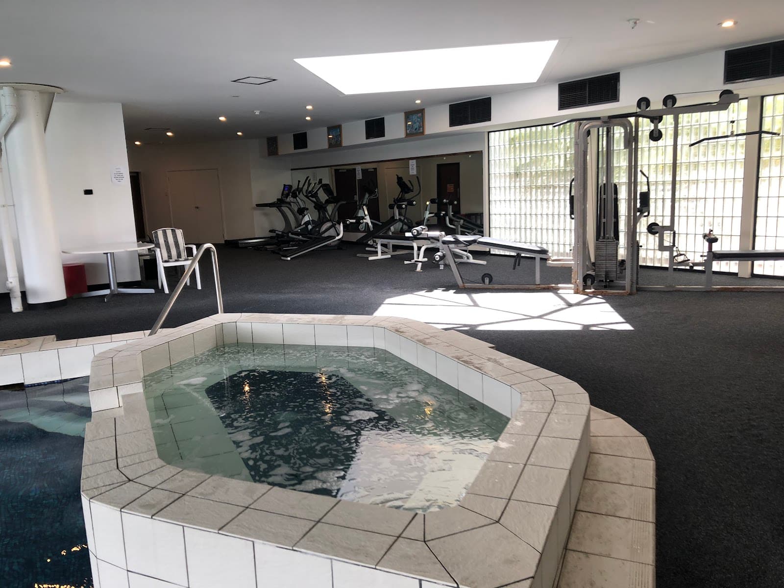 Lakes Resort Hotel — Semaphore, Adelaide