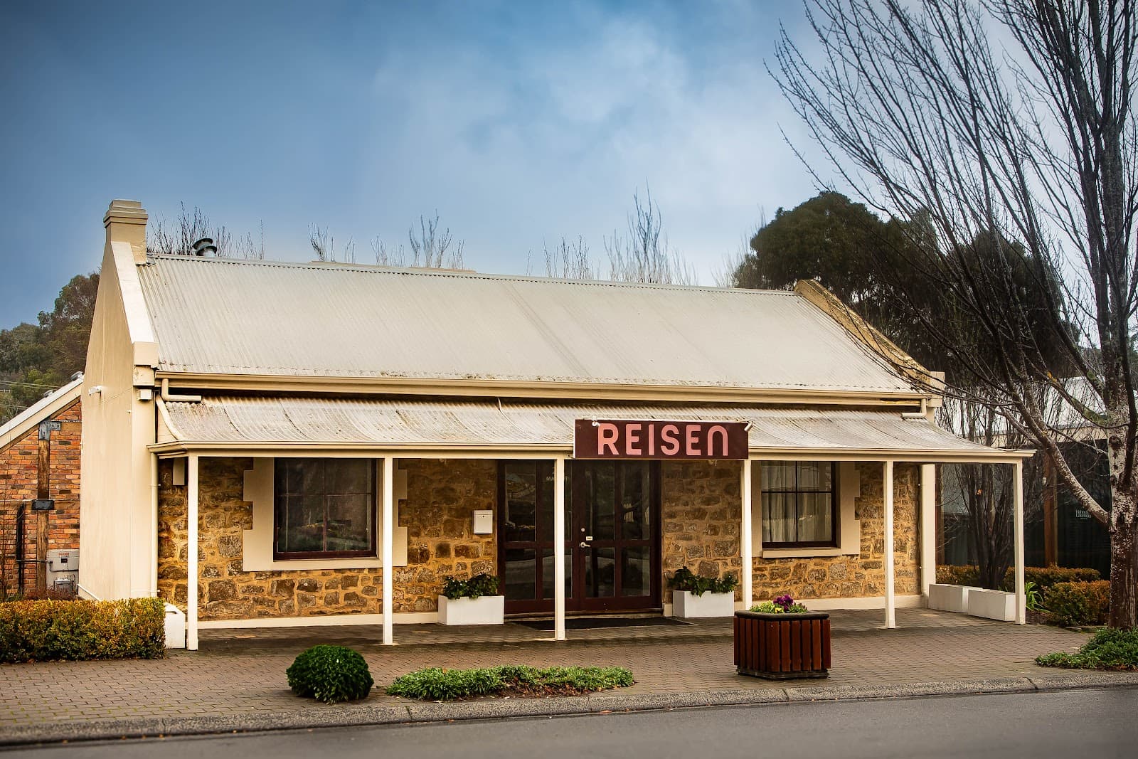 Reisen Hotel — Hahndorf, Adelaide