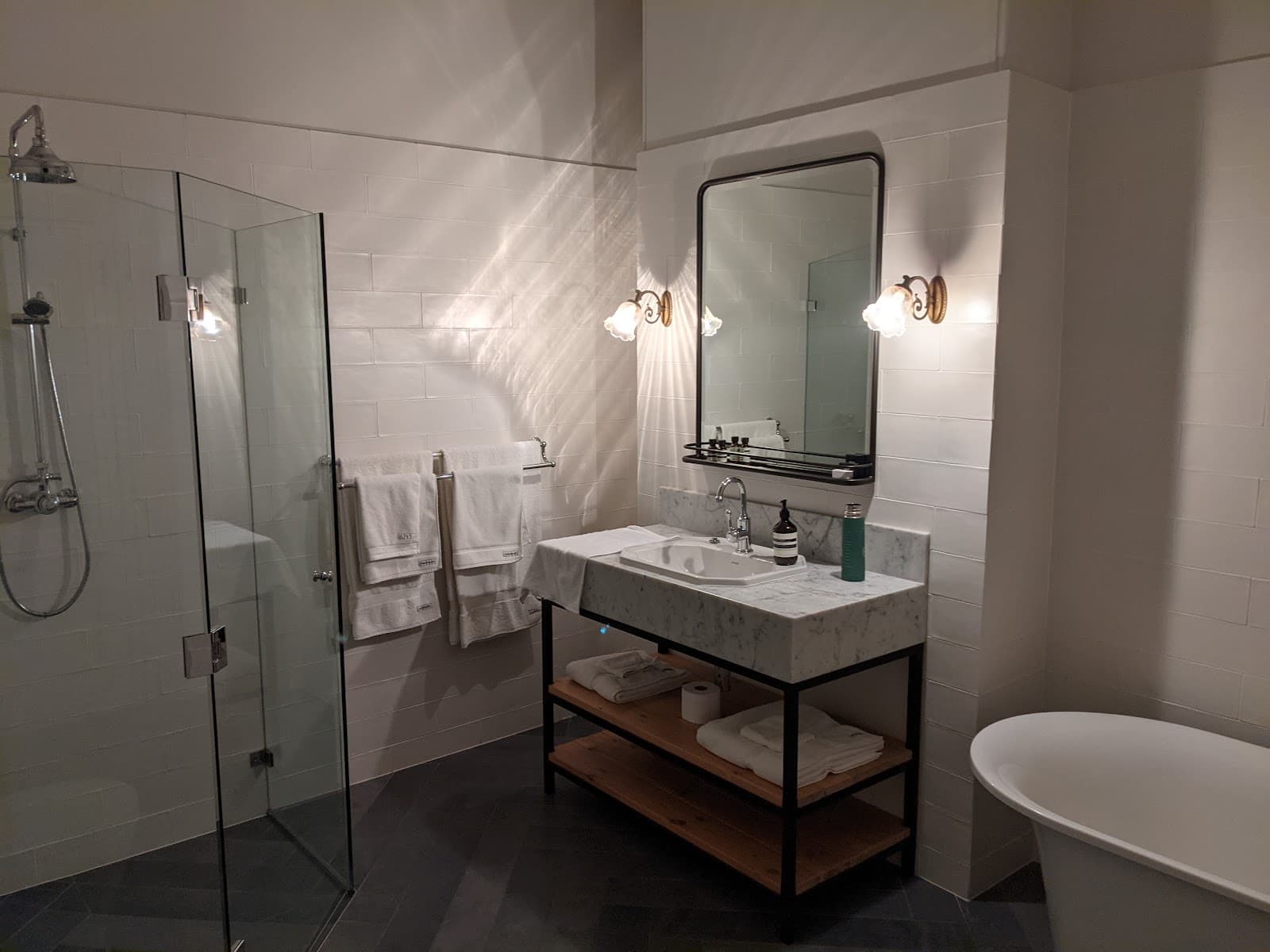 The Crafers Hotel — Hahndorf, Adelaide