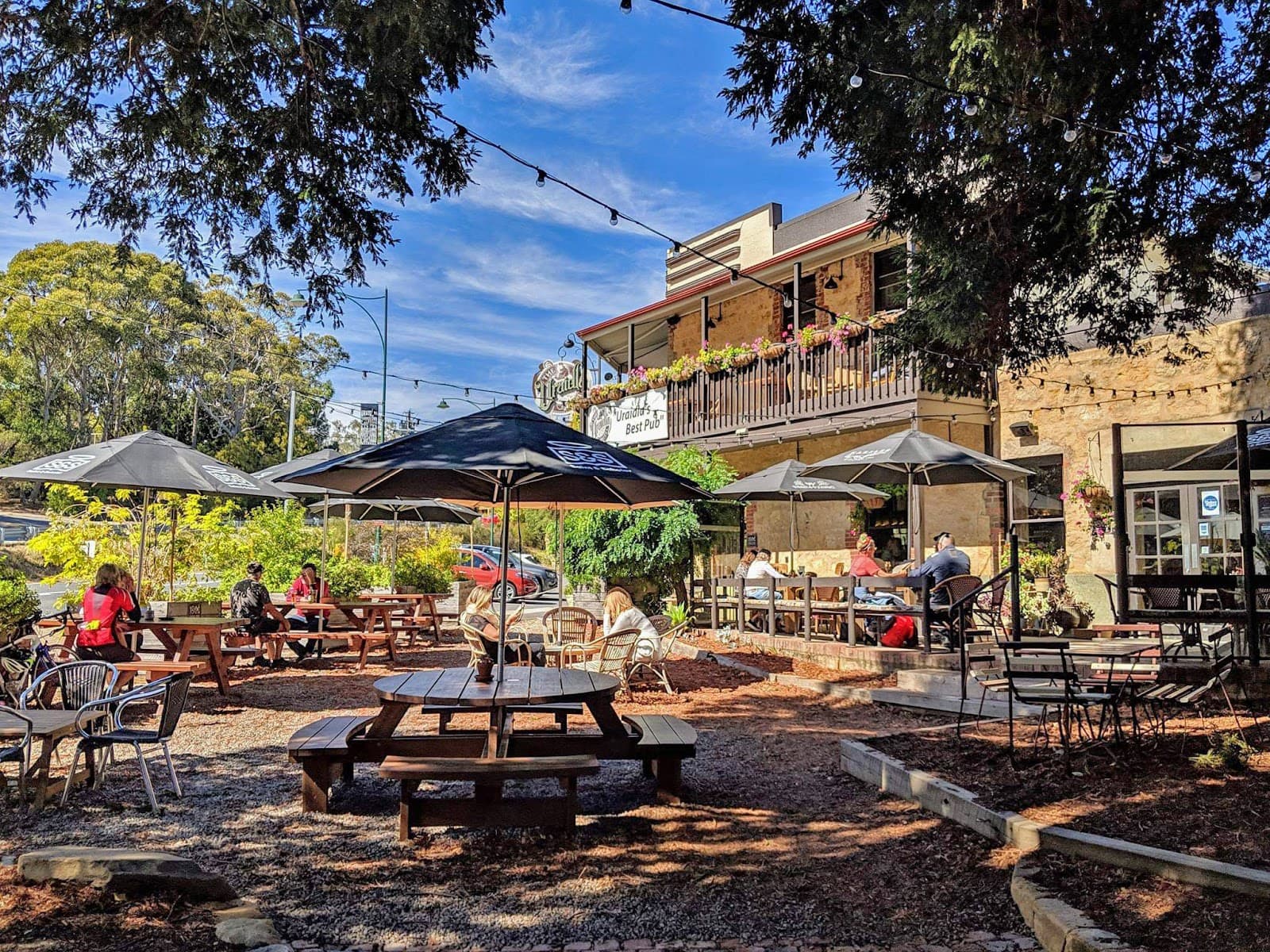 Uraidla Hotel — Hahndorf, Adelaide