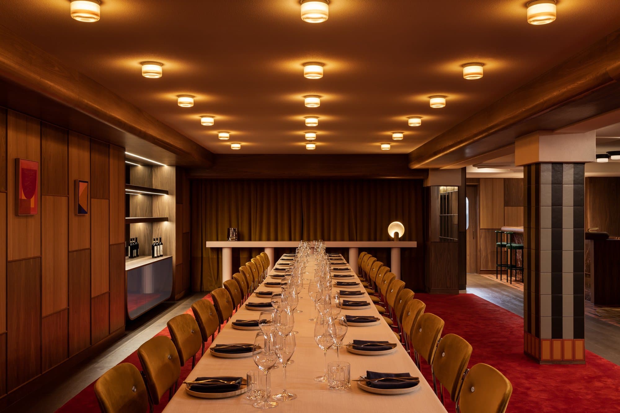 Fugazzi Bar & Dining Room