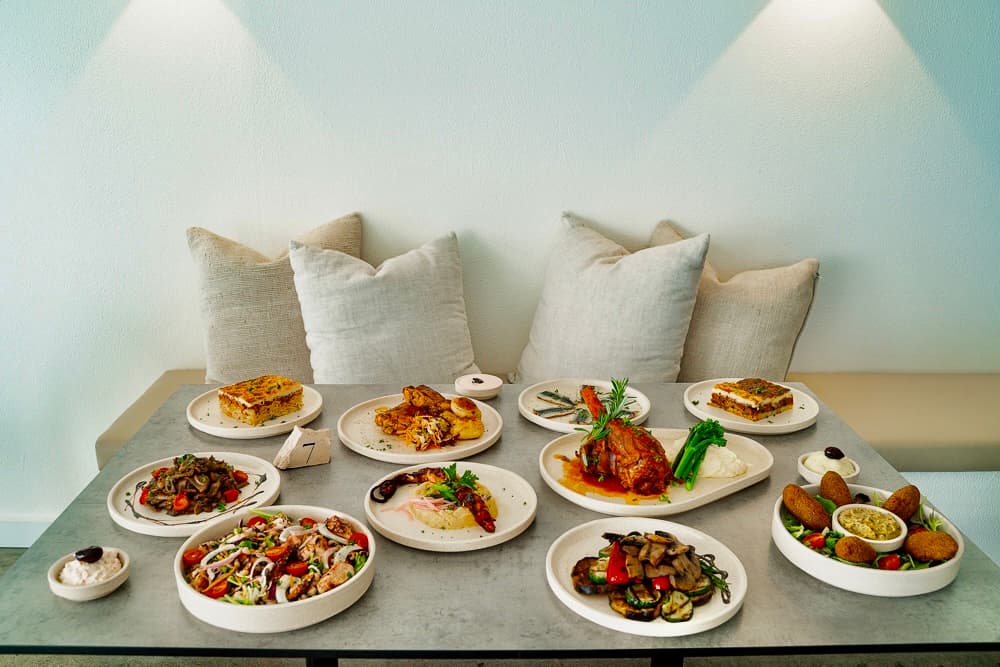 AMMŌS greek bistro