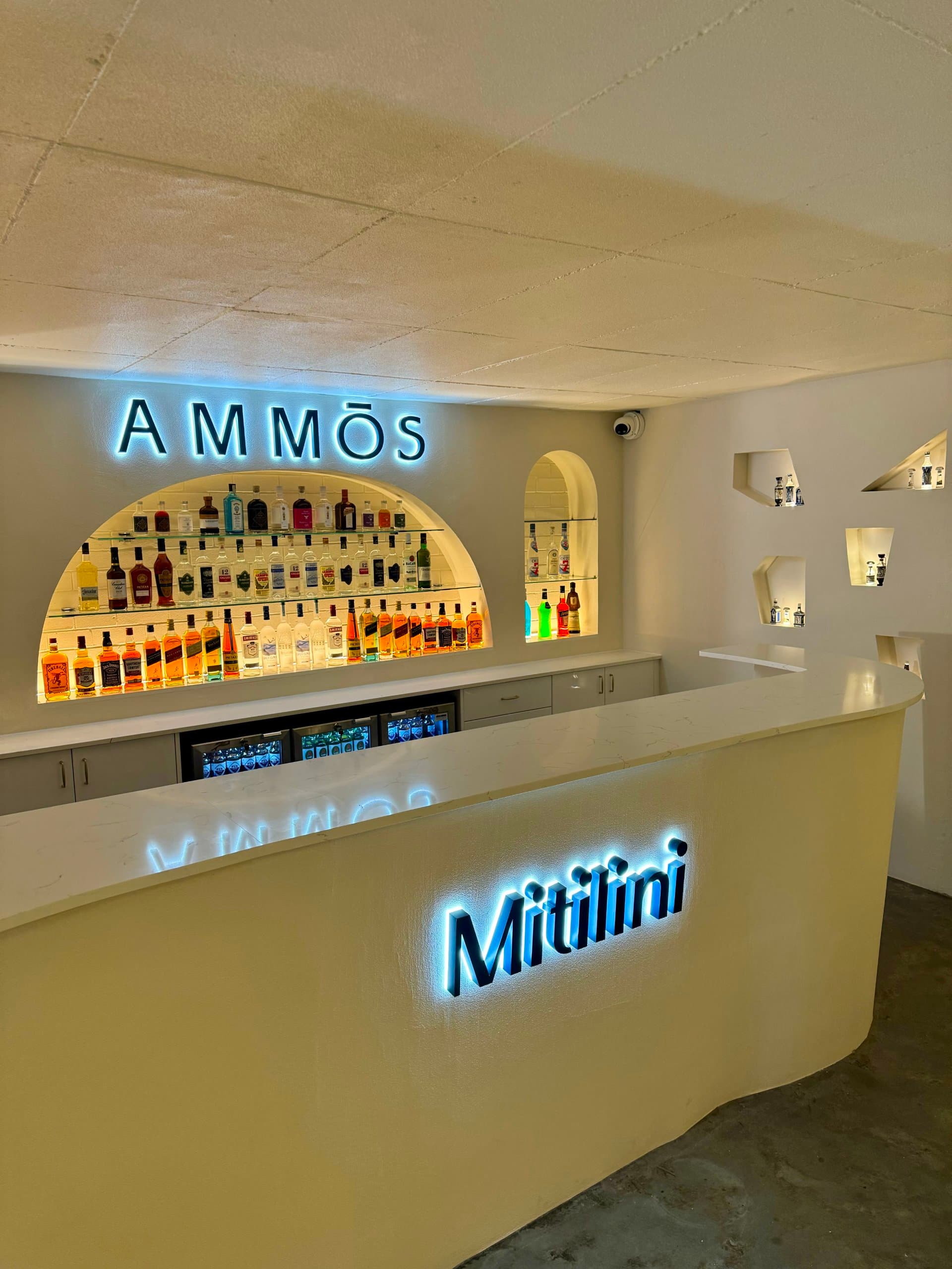 AMMŌS greek bistro