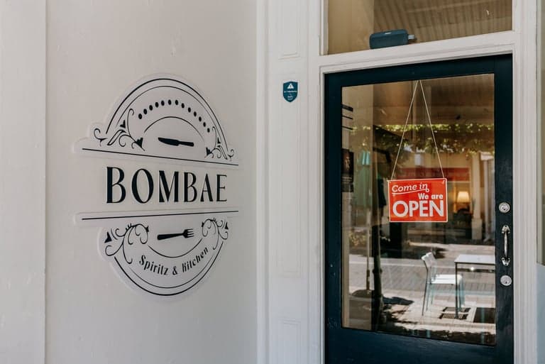 Bombae- Spiritz & Kitchen